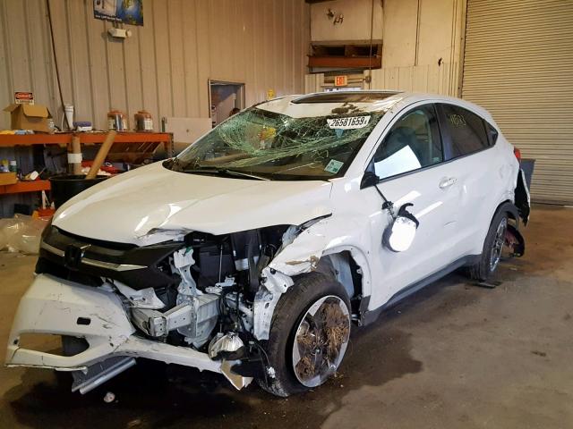 3CZRU5H52JM718120 - 2018 HONDA HR-V EX WHITE photo 2