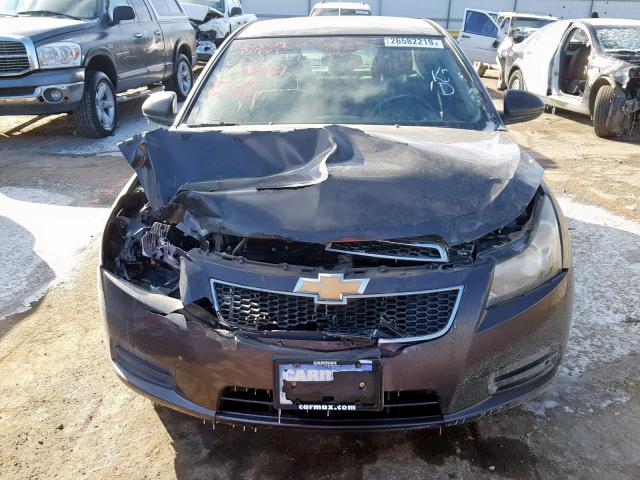 1G1PC5SH9B7178126 - 2011 CHEVROLET CRUZE LS GRAY photo 9