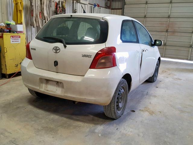 JTDJT923675134368 - 2007 TOYOTA YARIS WHITE photo 4