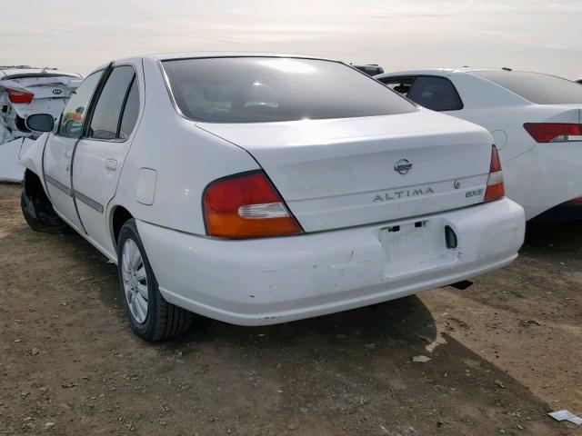 1N4DL01D7XC246651 - 1999 NISSAN ALTIMA XE WHITE photo 3