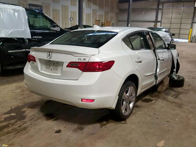 19VDE1F7XDE013776 - 2013 ACURA ILX 20 TEC WHITE photo 4