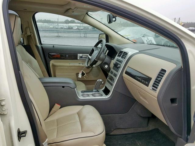 2LMDU88CX8BJ24869 - 2008 LINCOLN MKX AWD 白色 照片 5