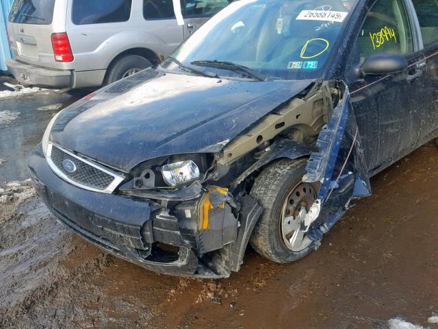 1FAHP34N67W232993 - 2007 FORD FOCUS ZX4 BLACK photo 9