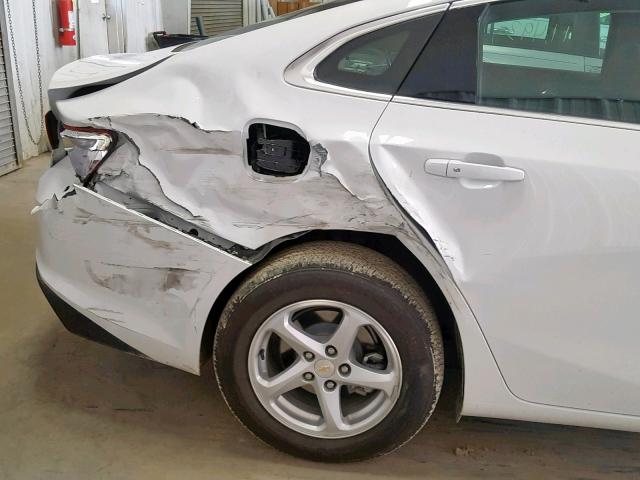 1G1ZB5ST9JF257526 - 2018 CHEVROLET MALIBU LS WHITE photo 9