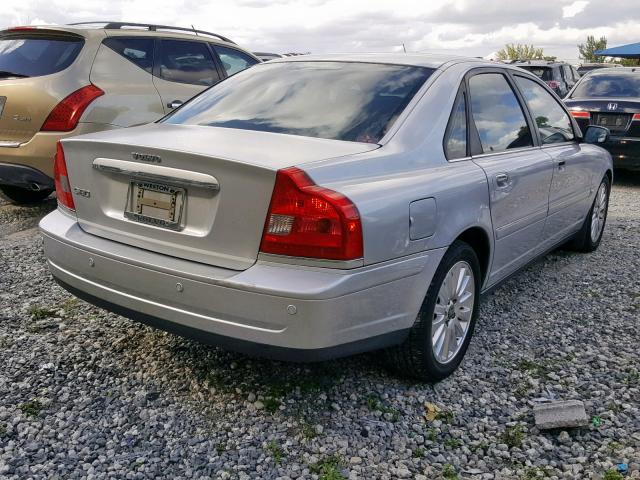 YV1TS911651393744 - 2005 VOLVO S80 T6 TUR SILVER photo 4