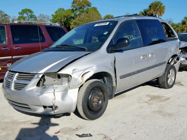 1D4GP45R65B369016 - 2005 DODGE CARAVAN SX SILVER photo 2