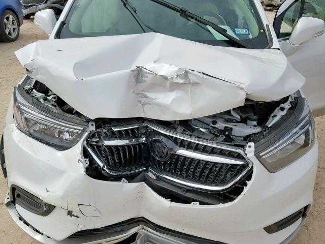 KL4CJASB8JB648281 - 2018 BUICK ENCORE PRE WHITE photo 7