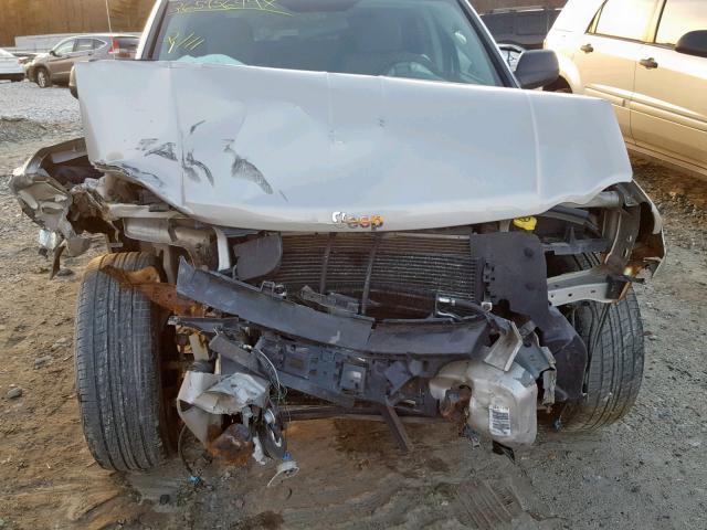 1J8GR48K27C585585 - 2007 JEEP GRAND CHER TAN photo 7