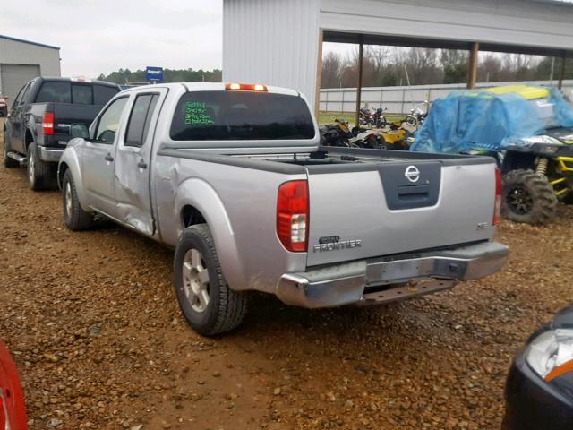 1N6AD09U57C440722 - 2007 NISSAN FRONTIER C SILVER photo 3