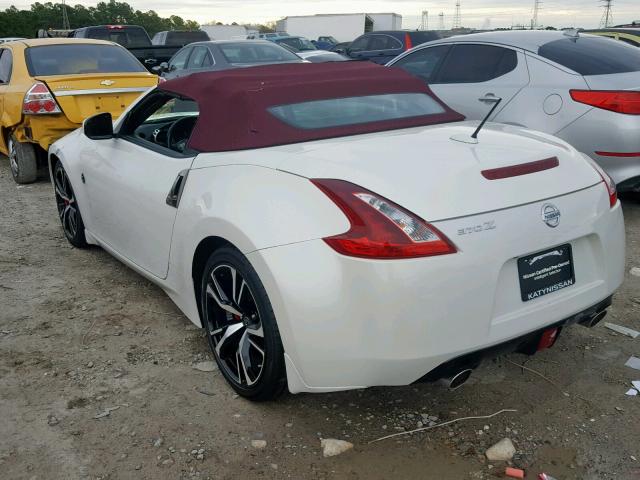 JN1AZ4FH2JM520034 - 2018 NISSAN 370Z BASE WHITE photo 3