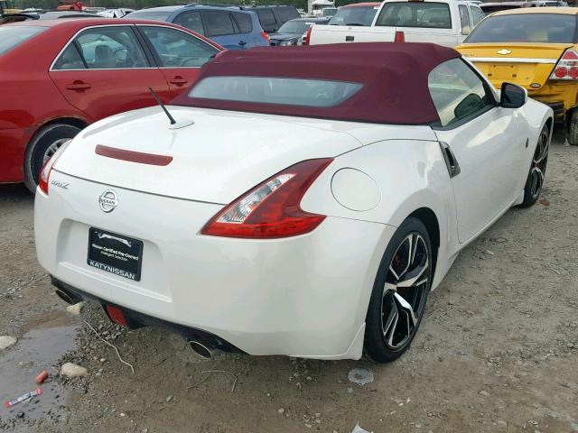 JN1AZ4FH2JM520034 - 2018 NISSAN 370Z BASE WHITE photo 4