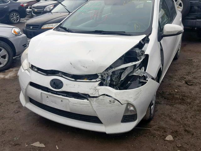 JTDKDTB38D1537382 - 2013 TOYOTA PRIUS C WHITE photo 9