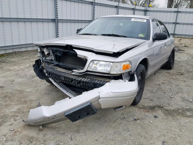 2FAFP71W46X163588 - 2006 FORD CROWN VICT SILVER photo 2