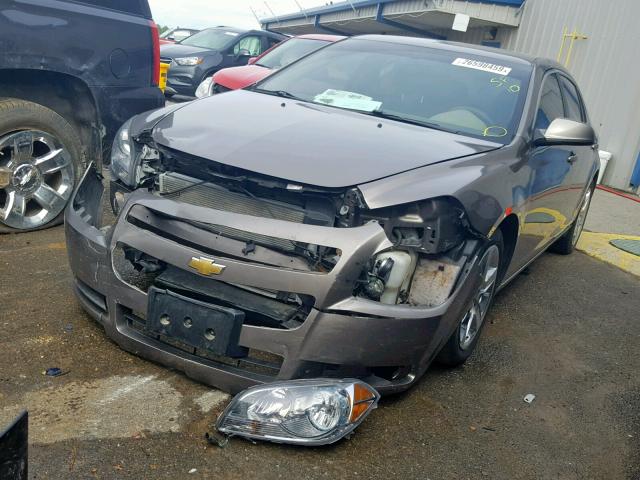 1G1ZC5E06AF176403 - 2010 CHEVROLET MALIBU 1LT ნაცრისფერი ფოტო 2