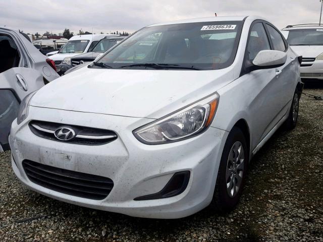 KMHCT4AE4GU077751 - 2016 HYUNDAI ACCENT SE WHITE photo 2