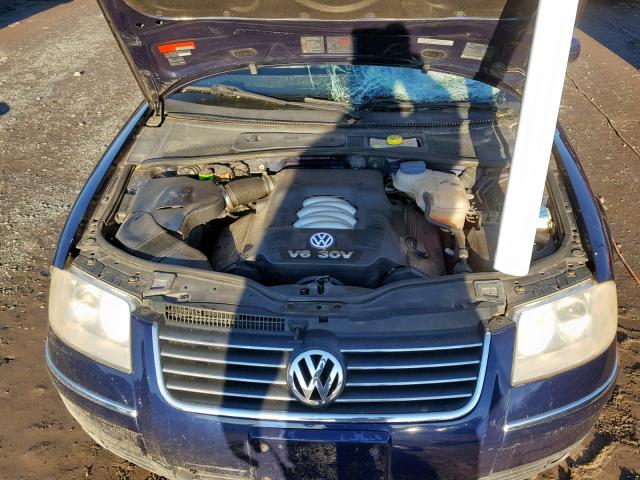 WVWYH63B42E059814 - 2002 VOLKSWAGEN PASSAT GLX BLUE photo 7