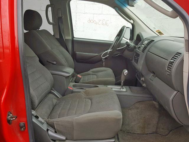 1N6AD07WX5C400329 - 2005 NISSAN FRONTIER C RED photo 5