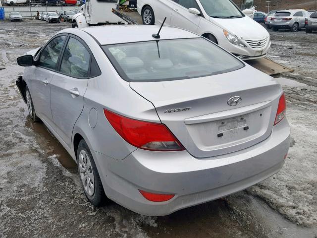 KMHCT4AE0GU955188 - 2016 HYUNDAI ACCENT SE SILVER photo 3