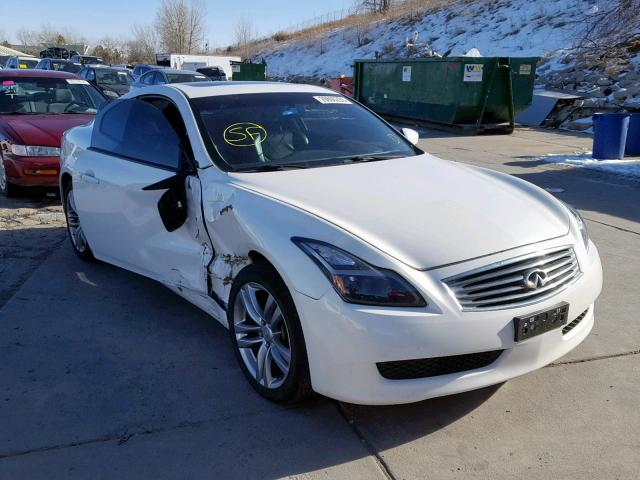 JNKCV64F79M654014 - 2009 INFINITI G37 WHITE photo 1