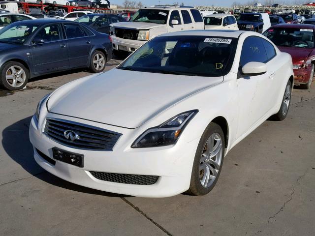 JNKCV64F79M654014 - 2009 INFINITI G37 WHITE photo 2