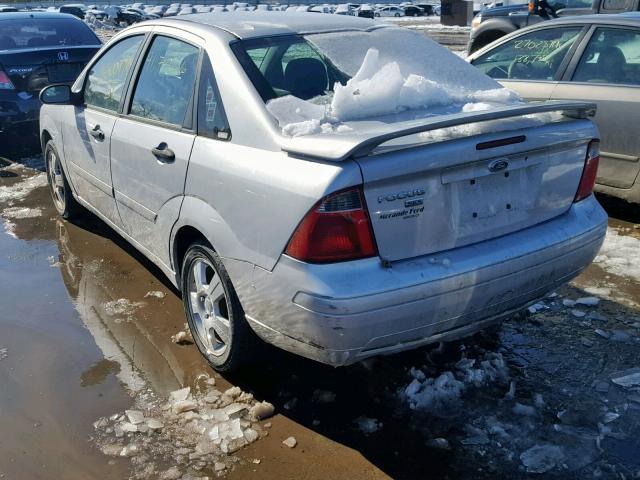 1FAHP34N87W200546 - 2007 FORD FOCUS ZX4 SILVER photo 3