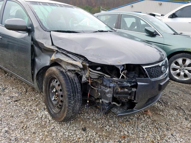 KNAFU4A2XD5739159 - 2013 KIA FORTE EX  photo 9