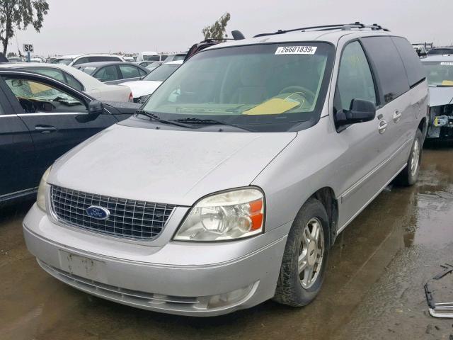 2FMZA52214BA24355 - 2004 FORD FREESTAR S SILVER photo 2