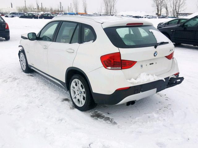 WBAVL1C50CVR79324 - 2012 BMW X1 XDRIVE2 WHITE photo 3