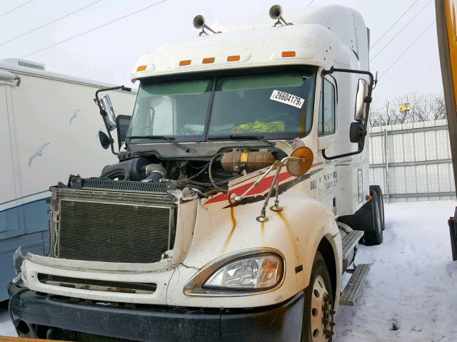 1FUJA6CVX7LV32675 - 2007 FREIGHTLINER CONVENTION WHITE photo 2