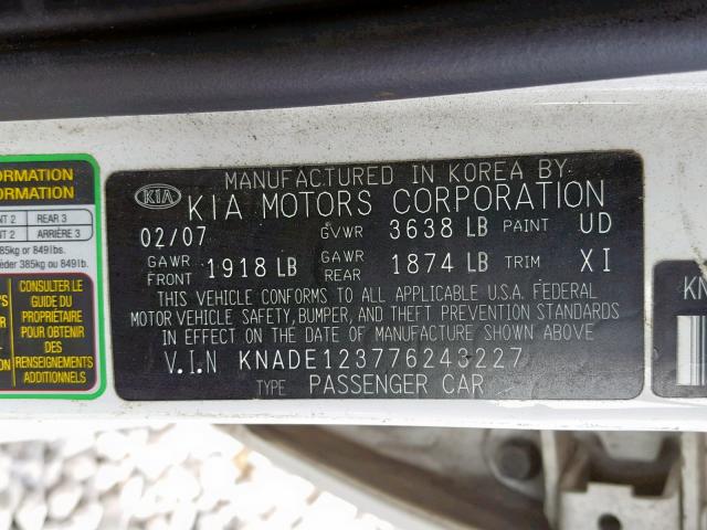 KNADE123776243227 - 2007 KIA RIO BASE WHITE photo 10