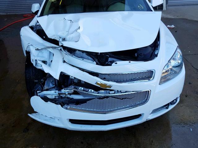 1G1ZE5EU1BF365040 - 2011 CHEVROLET MALIBU LTZ WHITE photo 9