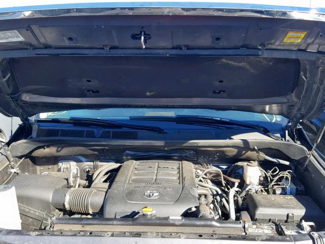 5TFDY5F10HX616694 - 2017 TOYOTA TUNDRA CRE GRAY photo 7