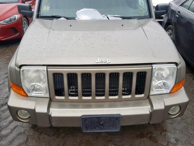 1J8HG48N96C198695 - 2006 JEEP COMMANDER BEIGE photo 7