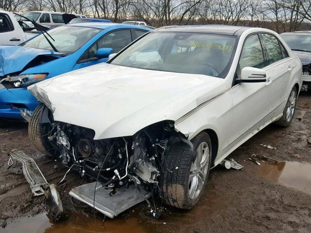 WDDHF9AB1AA226250 - 2010 MERCEDES-BENZ E 550 4MAT WHITE photo 2