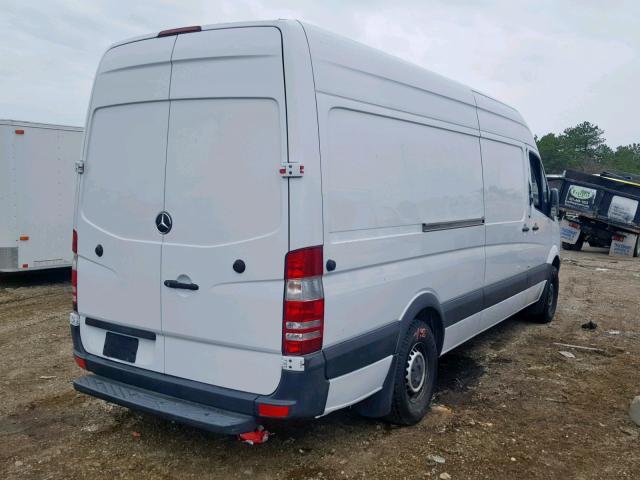 WD3PE8DD0GP271809 - 2016 MERCEDES-BENZ SPRINTER 2 WHITE photo 4