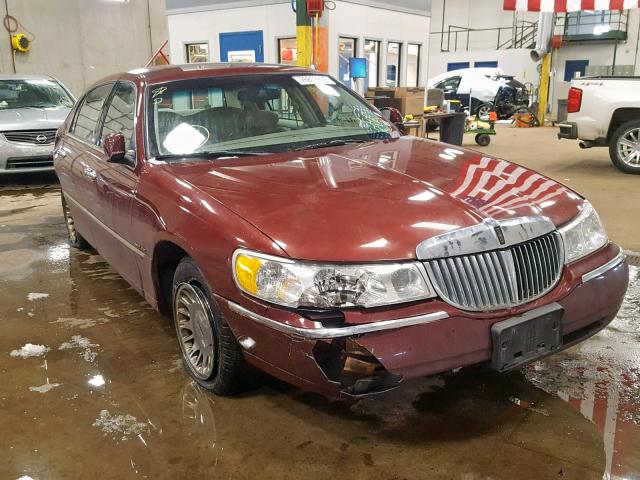 1LNHM83W42Y619769 - 2002 LINCOLN TOWN CAR C BURGUNDY photo 1