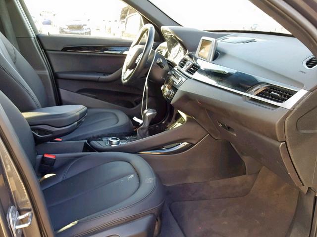WBXHT3C39G5E55014 - 2016 BMW X1 XDRIVE2 GRAY photo 5