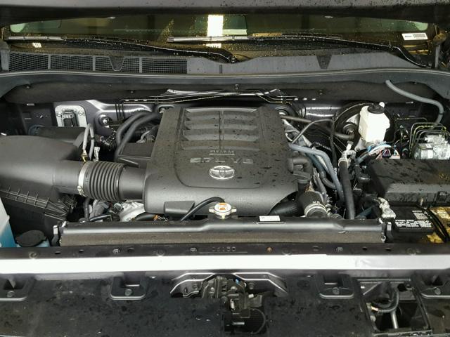 5TFAW5F11JX686509 - 2018 TOYOTA TUNDRA CRE GRAY photo 7