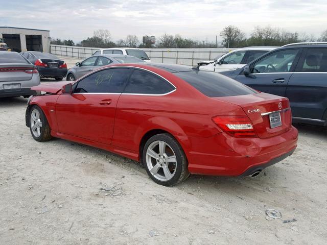 WDDGJ4HB0CF739210 - 2012 MERCEDES-BENZ C 250 RED photo 3