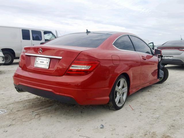 WDDGJ4HB0CF739210 - 2012 MERCEDES-BENZ C 250 RED photo 4