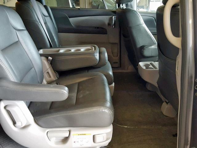 5FNRL5H35HB021935 - 2017 HONDA ODYSSEY SE GRAY photo 6