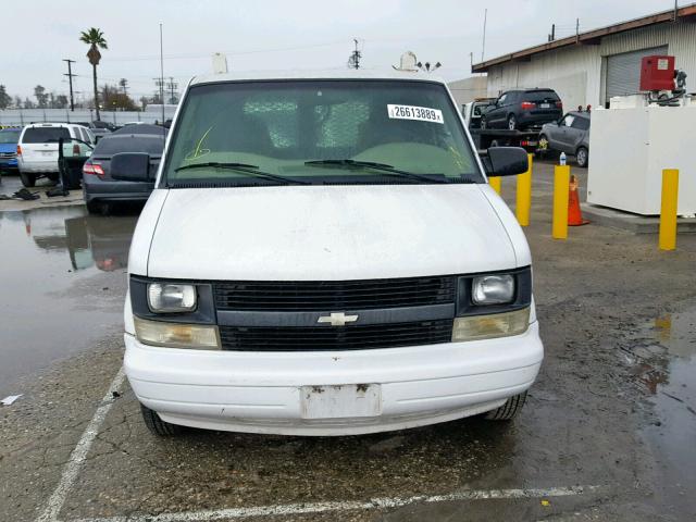 1GCDM19W5YB208930 - 2000 CHEVROLET ASTRO WHITE photo 9