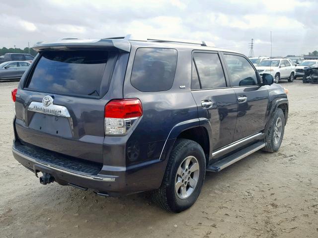 JTEZU5JRXB5025429 - 2011 TOYOTA 4RUNNER SR GRAY photo 4