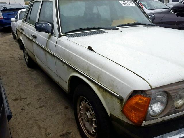 12313012198132 - 1980 MERCEDES-BENZ 300D WHITE photo 9