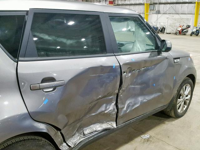 KNDJP3A56G7271724 - 2016 KIA SOUL + GRAY photo 9