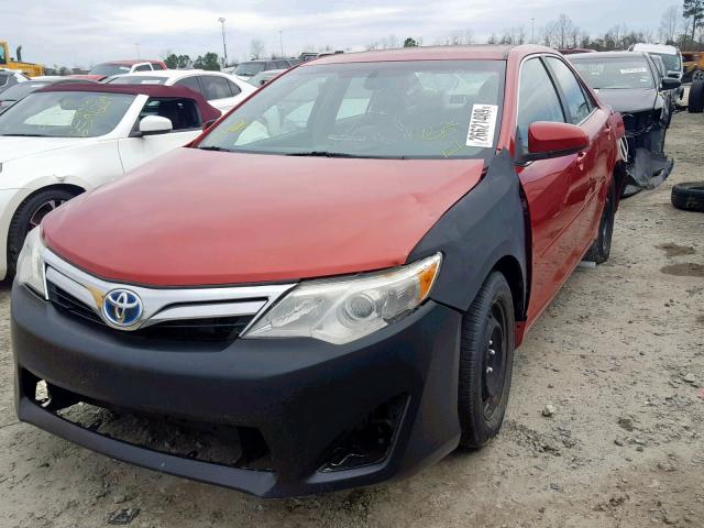 4T1BD1FK7EU132065 - 2014 TOYOTA CAMRY HYBR RED photo 2