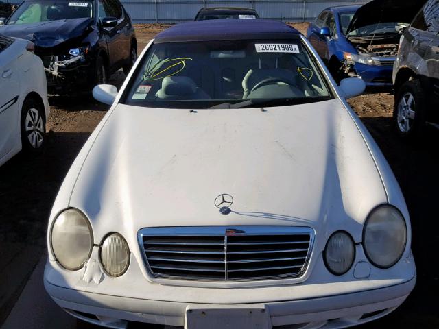 WDBLK65G0XT022832 - 1999 MERCEDES-BENZ CLK 320 WHITE photo 9