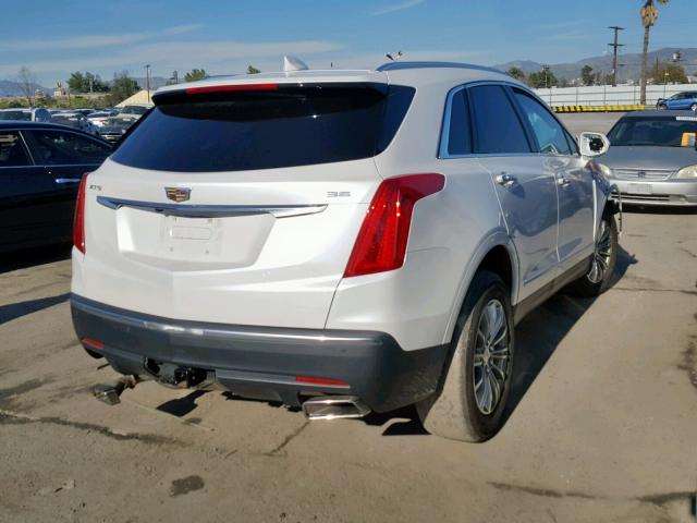 1GYKNBRS6HZ175705 - 2017 CADILLAC XT5 LUXURY WHITE photo 4