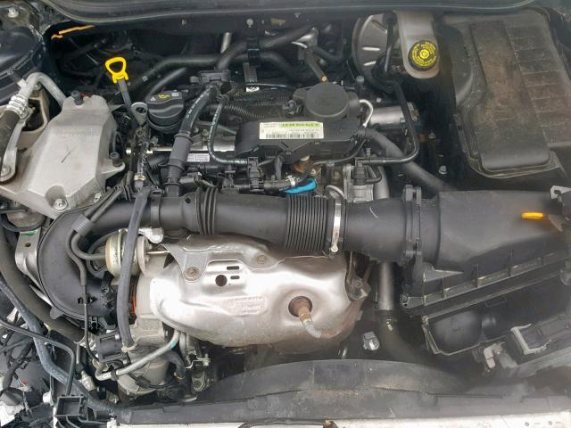 SJKCH5CR8HA025289 - 2017 INFINITI QX30 BASE GRAY photo 7