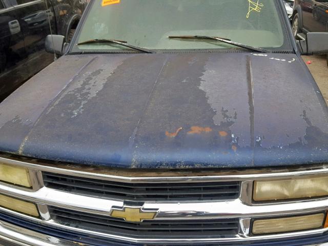 1GNEC16K8SJ387221 - 1995 CHEVROLET SUBURBAN BLUE photo 9